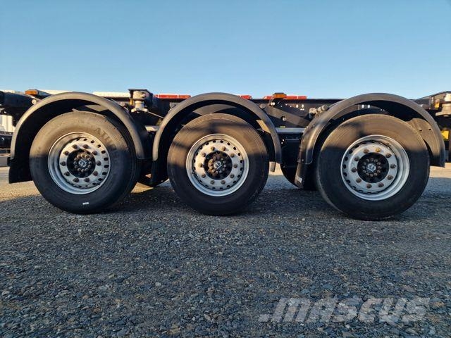 Krone SD / Liftachse / 11.035-12.640 Podvalníkové návěsy