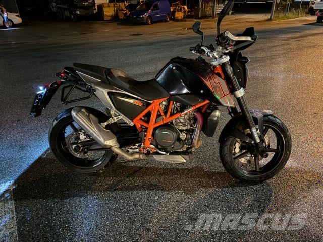 KTM 690 DUKE Otros camiones