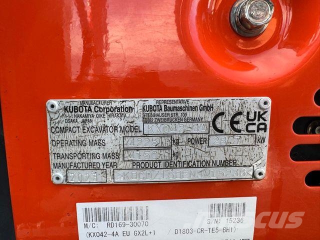 Kubota KX 042-4A حفارات صغيرة أقل من 7 طن (حفارات صغيرة)