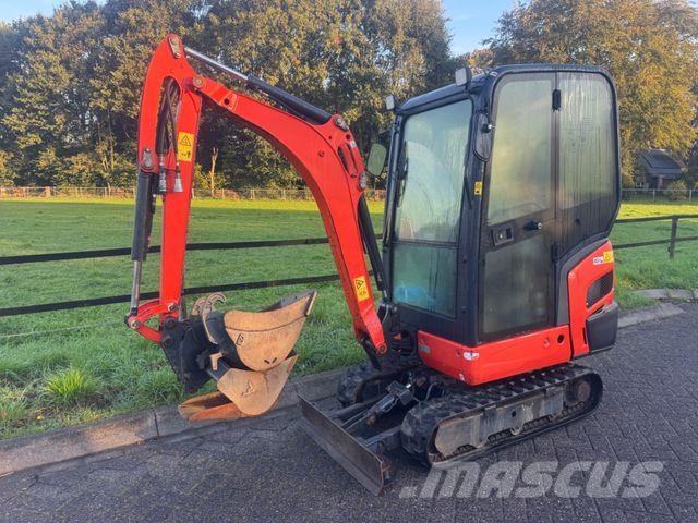 Kubota KX019-4 حفارات صغيرة أقل من 7 طن (حفارات صغيرة)