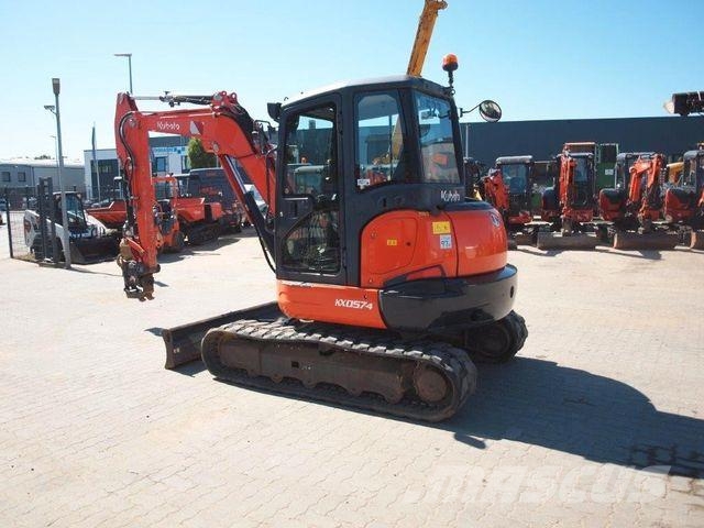 Kubota KX057-4 / POWERTILT حفارات صغيرة أقل من 7 طن (حفارات صغيرة)