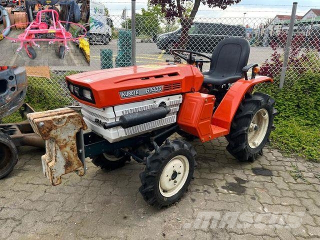Kubota Trecker 1400 Diverse mit Zapfwelle am Heck und H Sonstige Landmaschinen