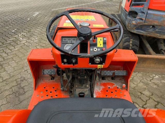 Kubota Trecker 1400 Diverse mit Zapfwelle am Heck und H Sonstige Landmaschinen