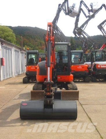 Kubota U55-4 * 2x Löffel * حفارات صغيرة أقل من 7 طن (حفارات صغيرة)