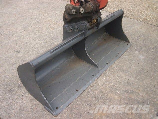 Kubota U55-4 * 2x Löffel * حفارات صغيرة أقل من 7 طن (حفارات صغيرة)