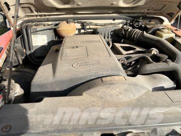 Land Rover Defender DOKA, Pritsche, 4x4, AHK Kiperi