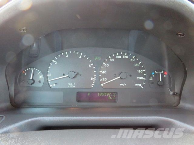 Land Rover Range Rover 4.6 HSE *Benzin+Gas*AIRMATIC*Automat Kis teherszállító/Platós kocsi