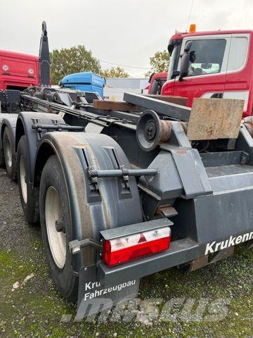 Langendorf Są FG 18/28 container Auflieger Semirremolques en chasís