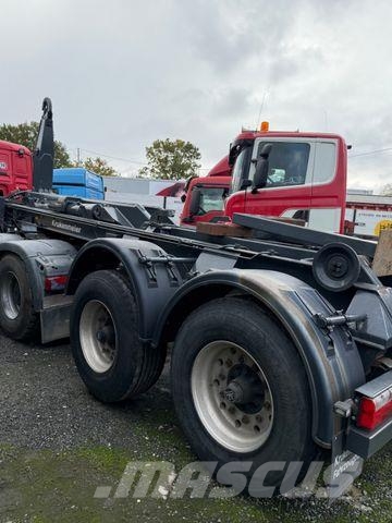 Langendorf Są FG 18/28 container Auflieger Semirremolques en chasís