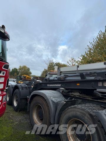 Langendorf Są FG 18/28 container Auflieger Semirremolques en chasís