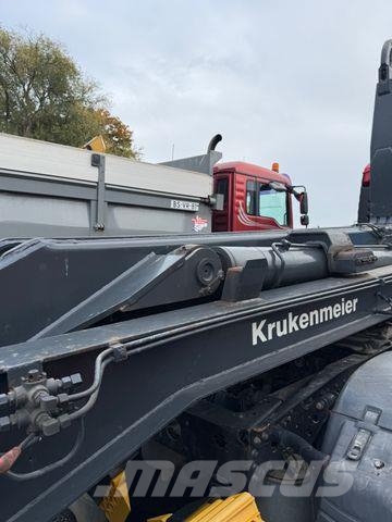 Langendorf Są FG 18/28 container Auflieger Semirremolques en chasís