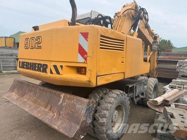 Liebherr 902 Gravemaskiner på hjul