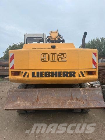 Liebherr 902 Gravemaskiner på hjul