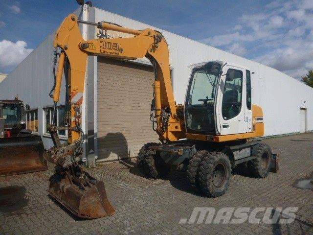 Liebherr A 309 Litr. inkl. SW 33 &amp; Grabenlöffel !!! Pelle sur pneus