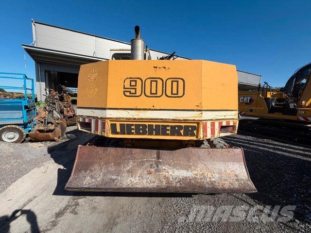 Liebherr A 900 Bagri na kolesih