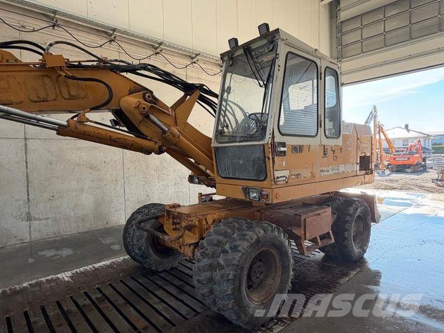 Liebherr A 900 Bagri na kolesih