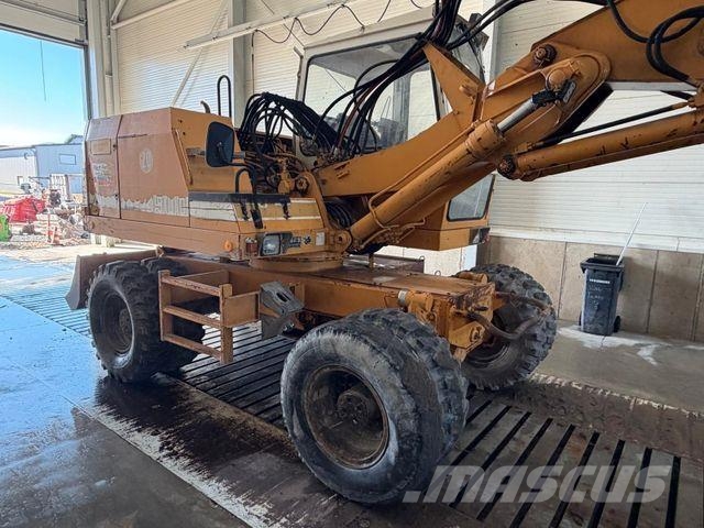 Liebherr A 900 Bagri na kolesih