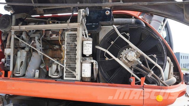 Liebherr A 918 Compact Mobilbagger SW Verstellausleger Pyöräkaivukoneet