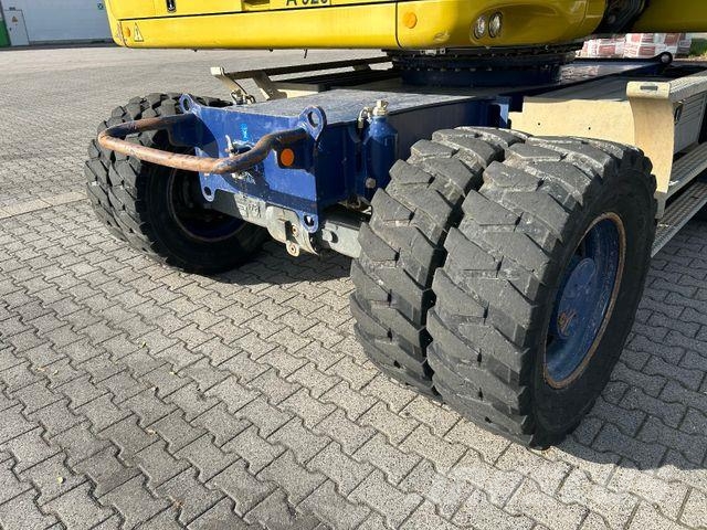 Liebherr A 920 Ekskavatori uz riteņiem