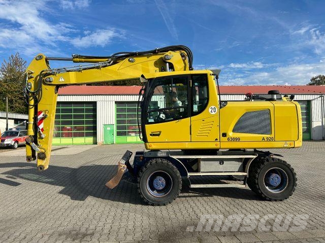 Liebherr A 920 Ekskavatori uz riteņiem
