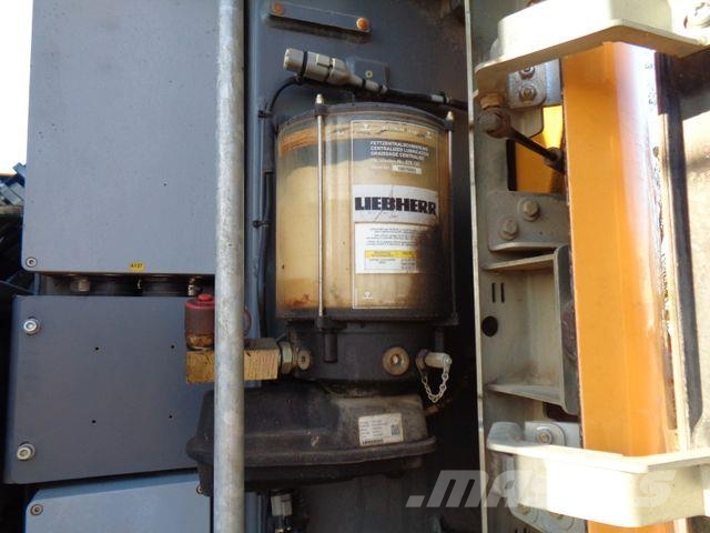 Liebherr A914 Comp. Likufix SW48 Gravemaskiner på hjul