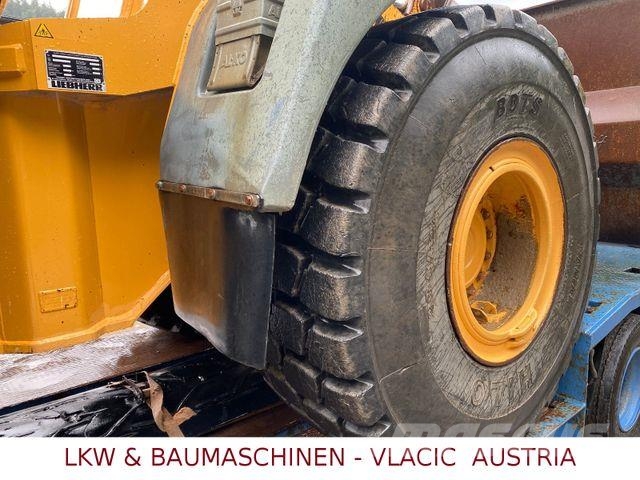 Liebherr L 556 لوادر بعجل