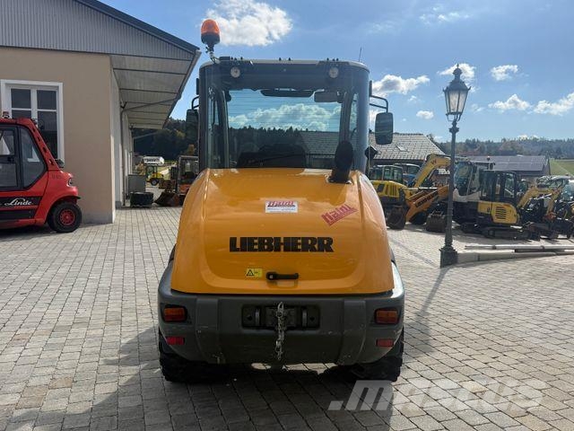 Liebherr L506 Compact Wheel loaders