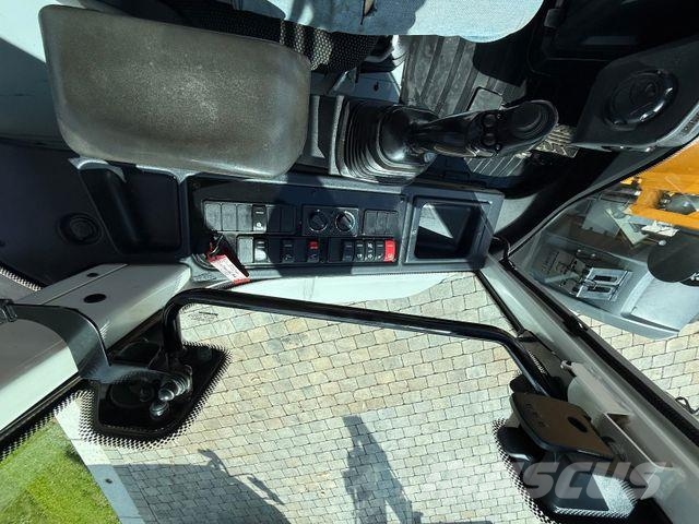 Liebherr L509 Highlift لوادر بعجل