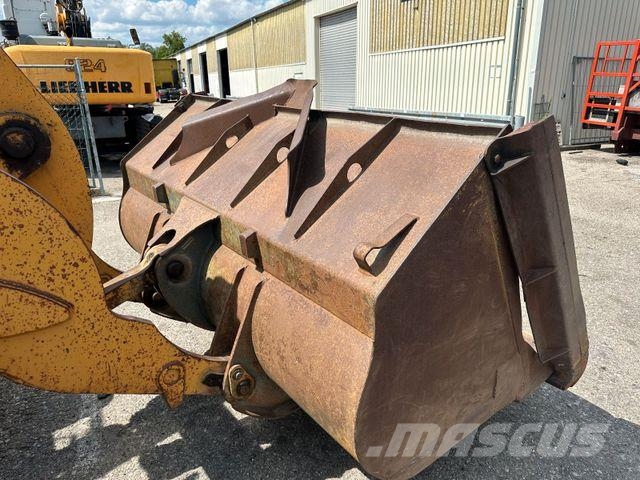 Liebherr L541 لوادر بعجل