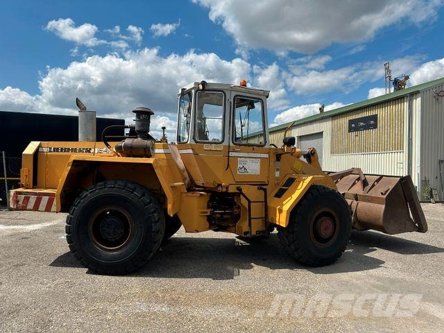 Liebherr L541 لوادر بعجل