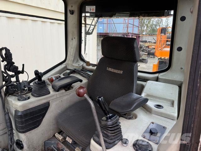 Liebherr PR724LGP / 2008 BJ / Klappschild Buldožerji goseničarji