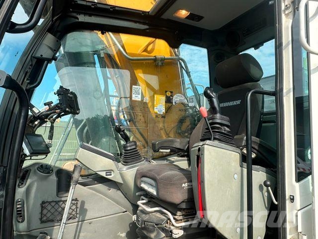 Liebherr R 936 حفارات زحافة