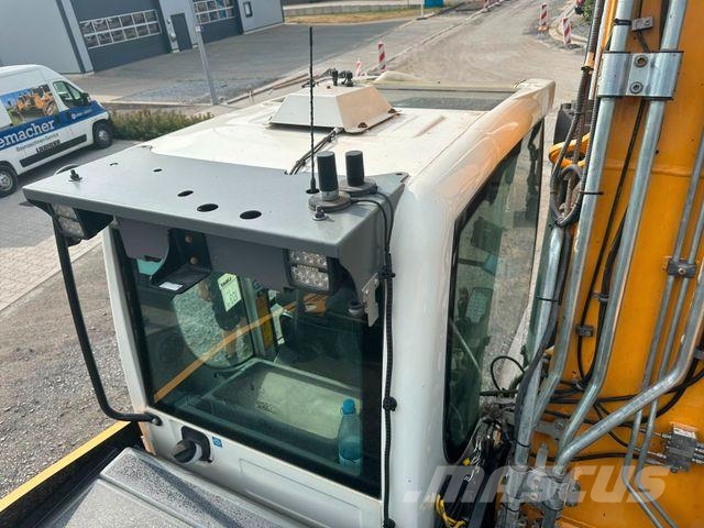 Liebherr R 936 حفارات زحافة
