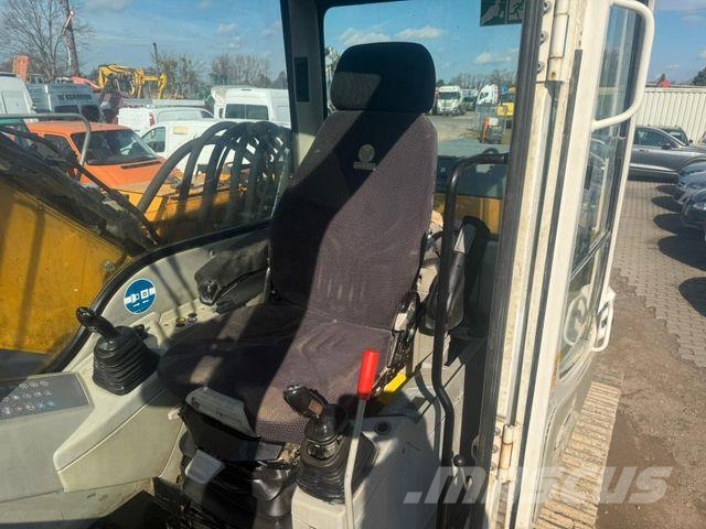 Liebherr R904 C HDSL Crawler excavators