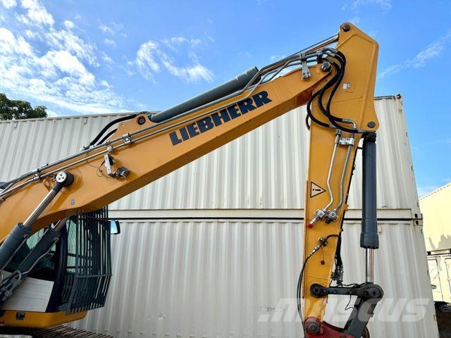 Liebherr R922LC / 2015 BJ / 6.296 H / MS21 Kāpurķēžu ekskavatori
