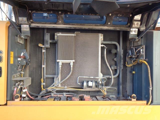 Liebherr R926 LC Telakaivukoneet