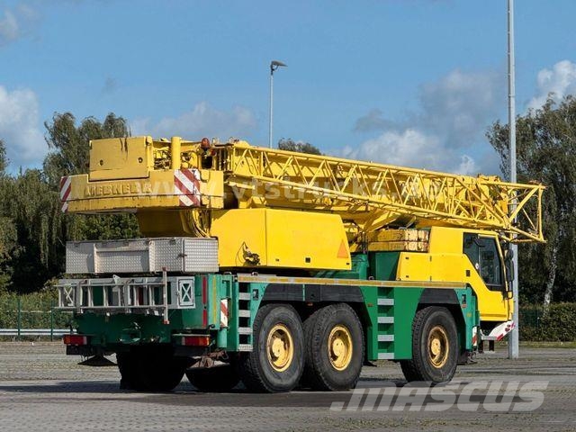 Liebherr UTM 735 mit LTM 1055/1 + 16m JIB Kranen voor alle terreinen