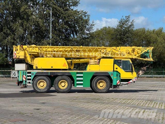 Liebherr UTM 735 mit LTM 1055/1 + 16m JIB Kranen voor alle terreinen