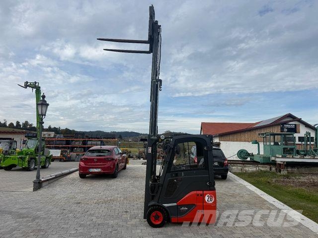 Linde E12-02 Freihub, Zinkenverstellung,Seitenschieber Elektrische heftrucks