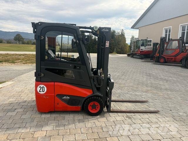 Linde E12-02 Freihub, Zinkenverstellung,Seitenschieber Elektrische heftrucks