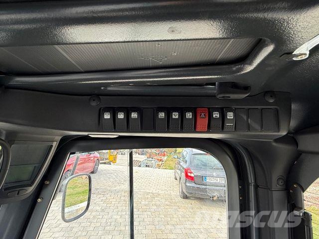 Linde E12-02 Freihub, Zinkenverstellung,Seitenschieber Elektrische heftrucks