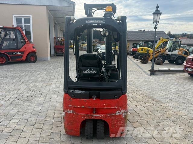 Linde E15-01 Hubhöhe 5,5m, Seitenschieber Elektrostapler