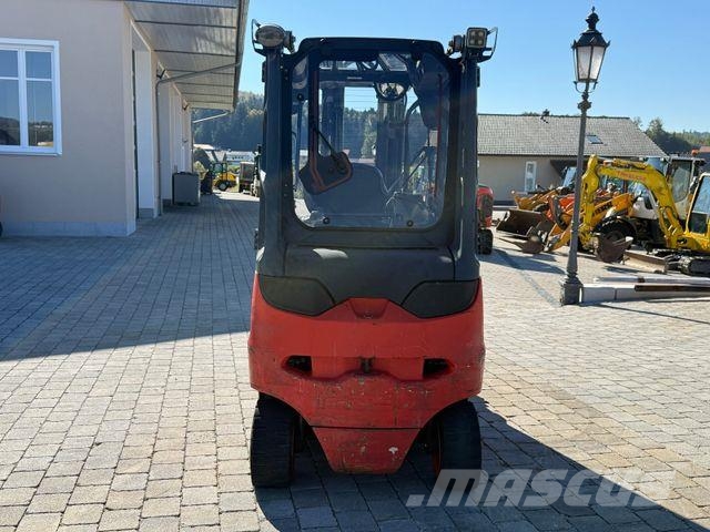 Linde E30-01 Elektrostapler