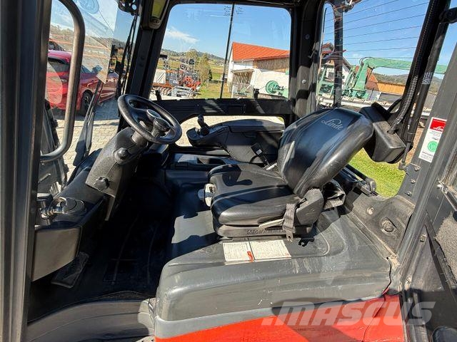 Linde E30-01 Elektrostapler
