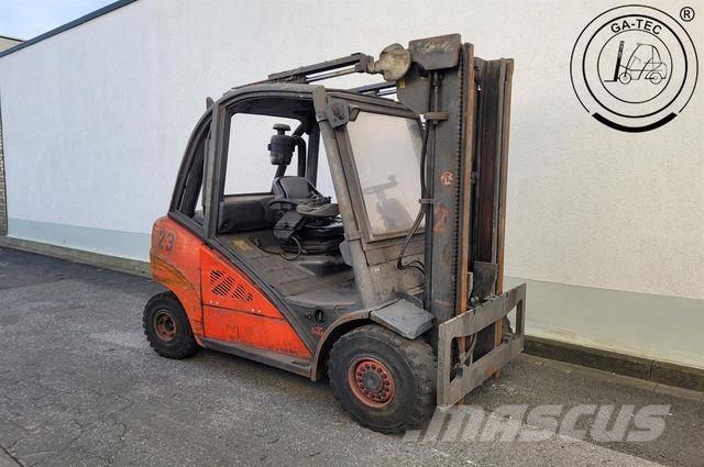 Linde H30D Дизельні навантажувачі