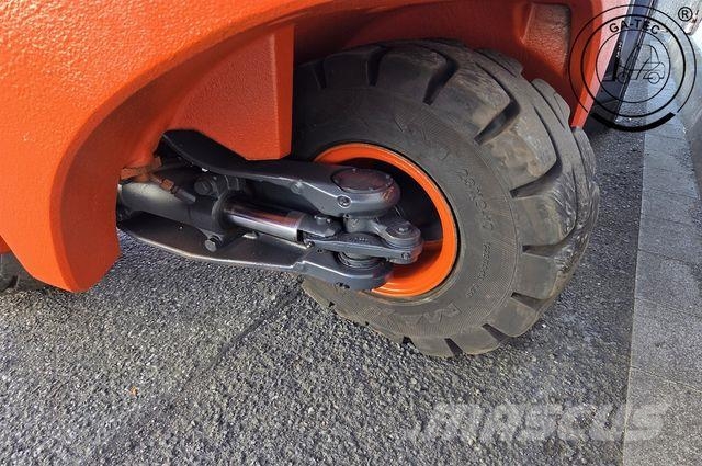 Linde H30T Nestekaasutrukit