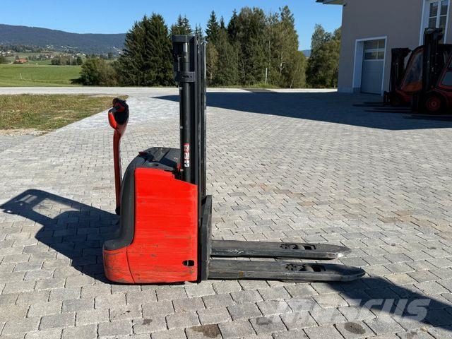 Linde L12 I Visokopodizni komisioni viličar