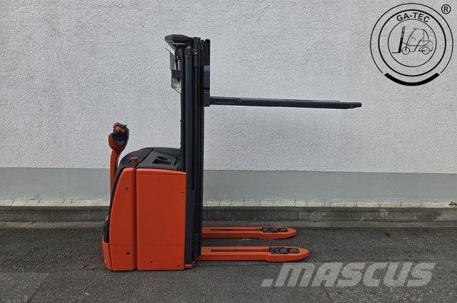 Linde L14i Korkeakeräilytrukit