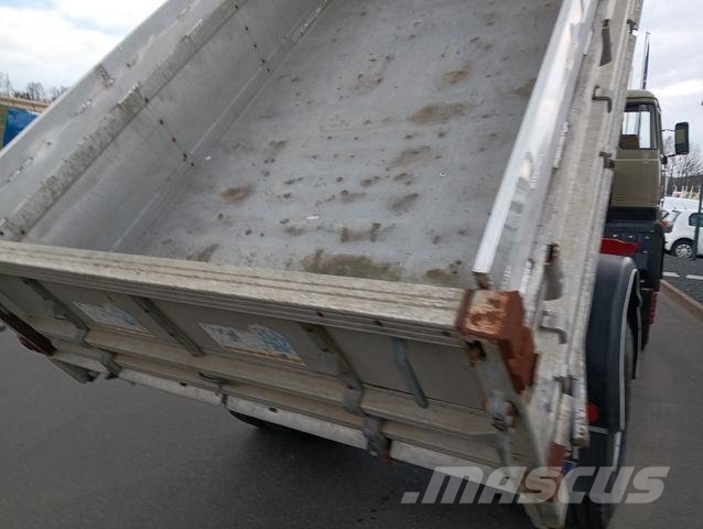 Magirus Deutz 320D19 FA 4x4 Blatt Schalter 3-Seiten Kipper Bañeras basculantes usadas