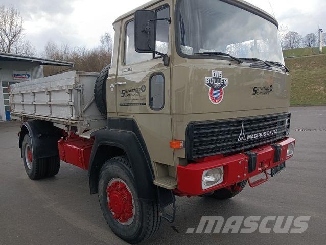 Magirus Deutz 320D19 FA 4x4 Blatt Schalter 3-Seiten Kipper Bañeras basculantes usadas